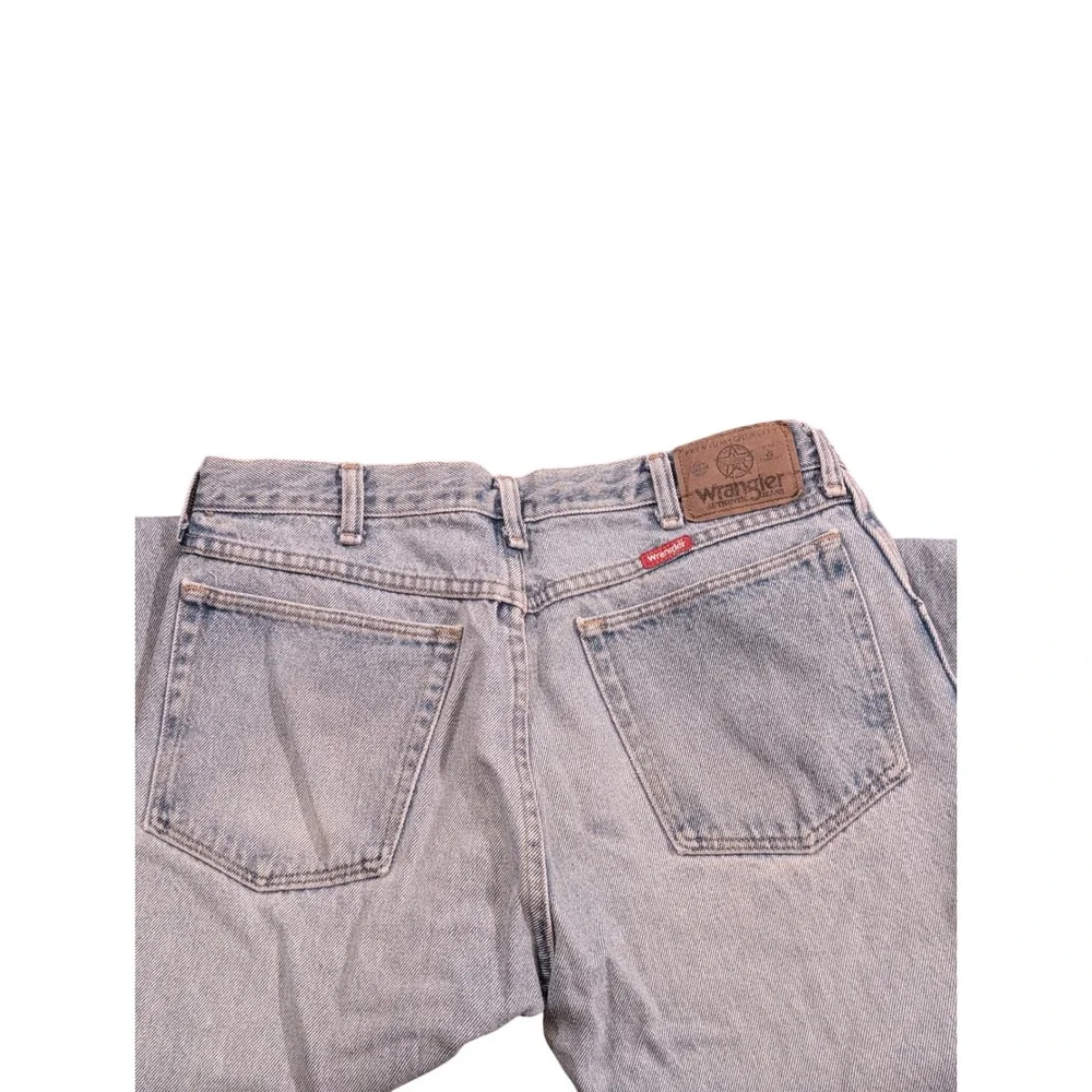 Wrangler Men's Authentics Straight Leg Light Wash Denim Jeans Size 32x28
